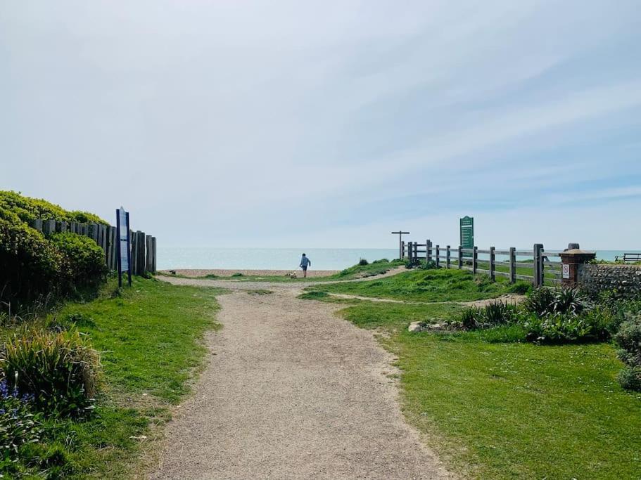 La Mer Villa Ferring Exterior photo